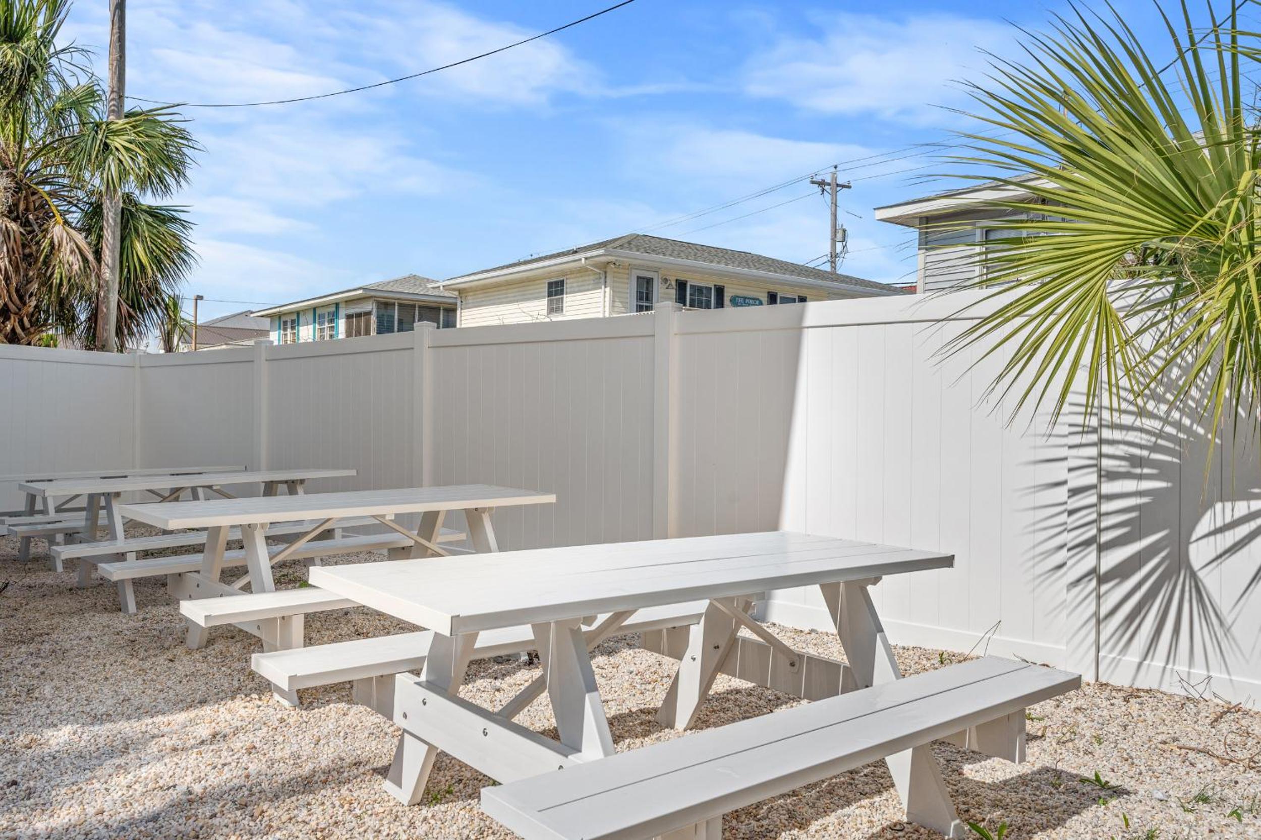 RR Beach Club