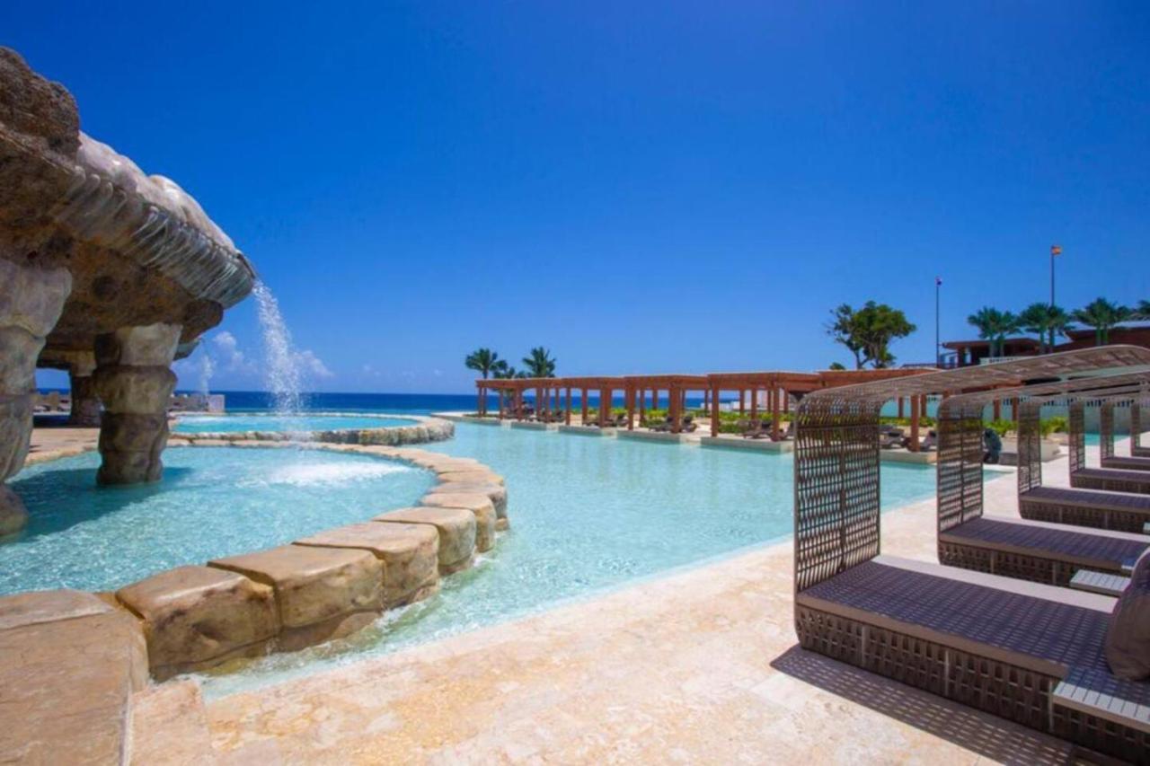 A Modern Studio In Ocean Village