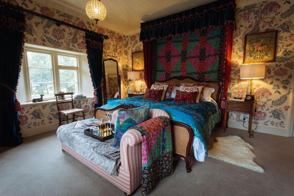 Moscar Lodge, Peak District view 2