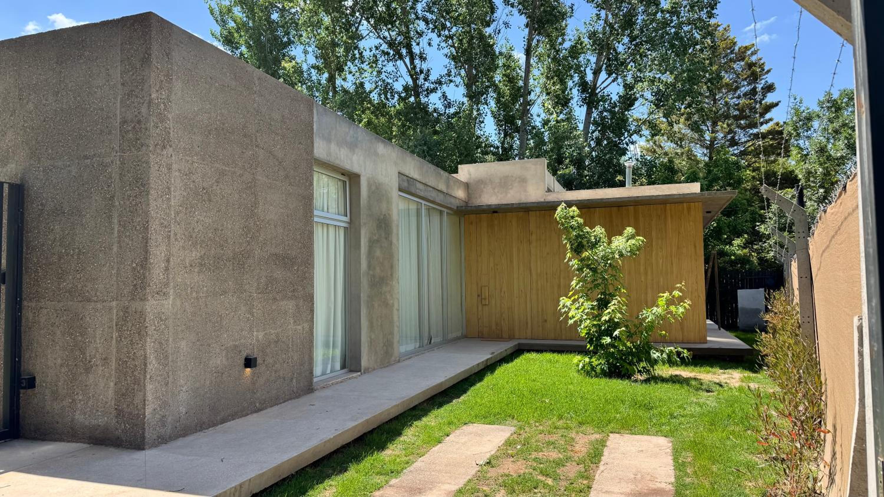 Casa Chacras de Coria