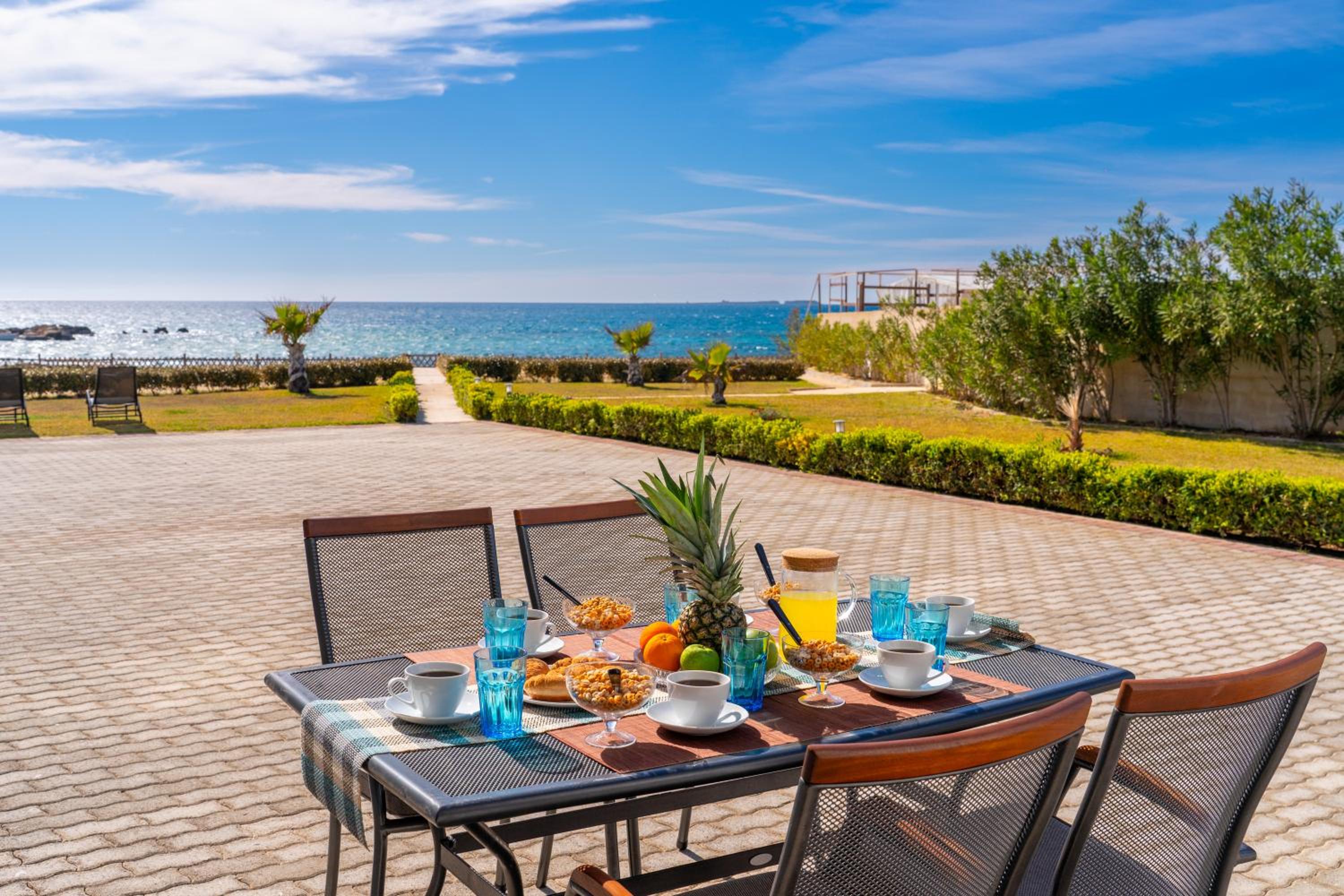 Sandoa Residence