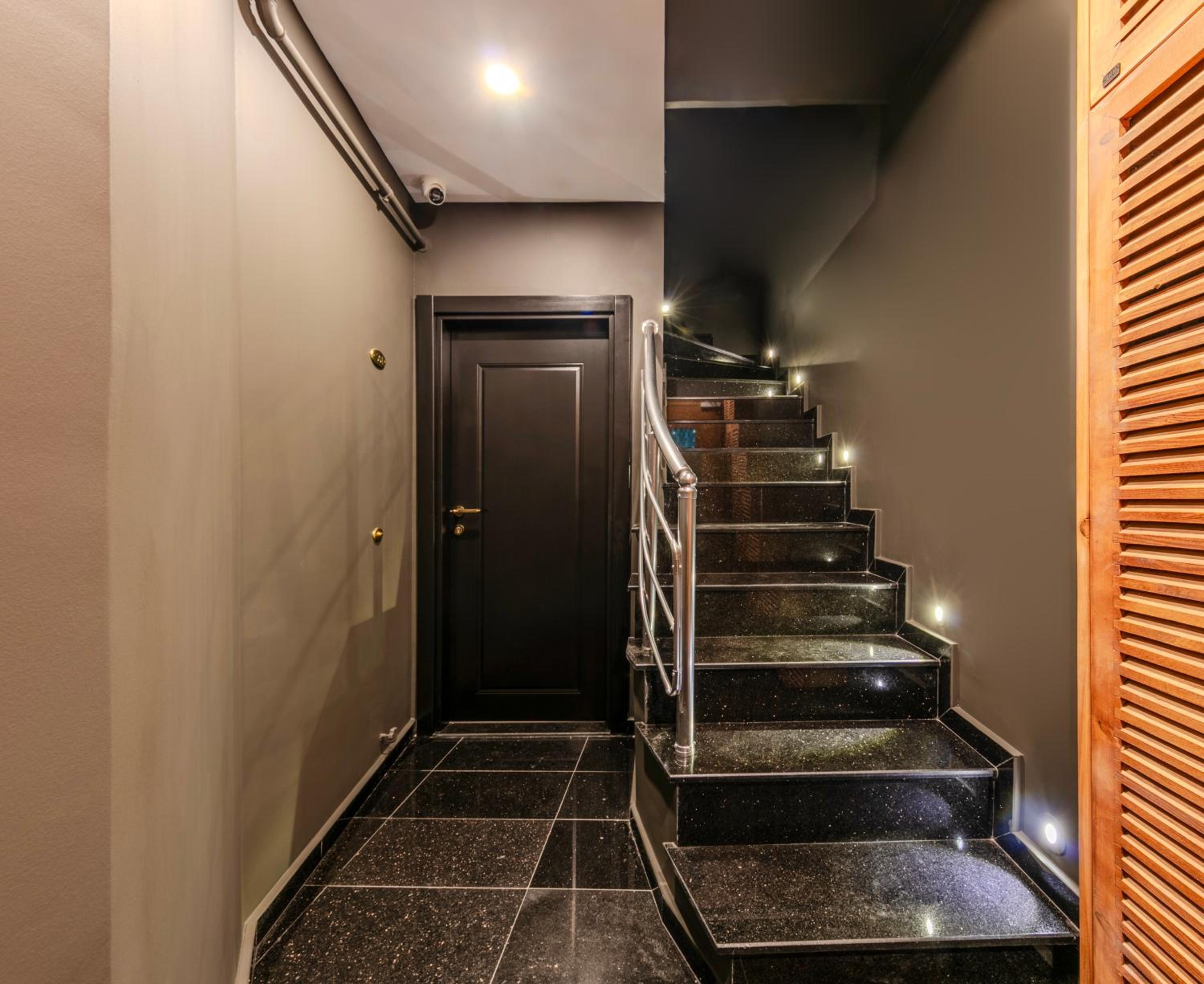 CLK Suites Hotel