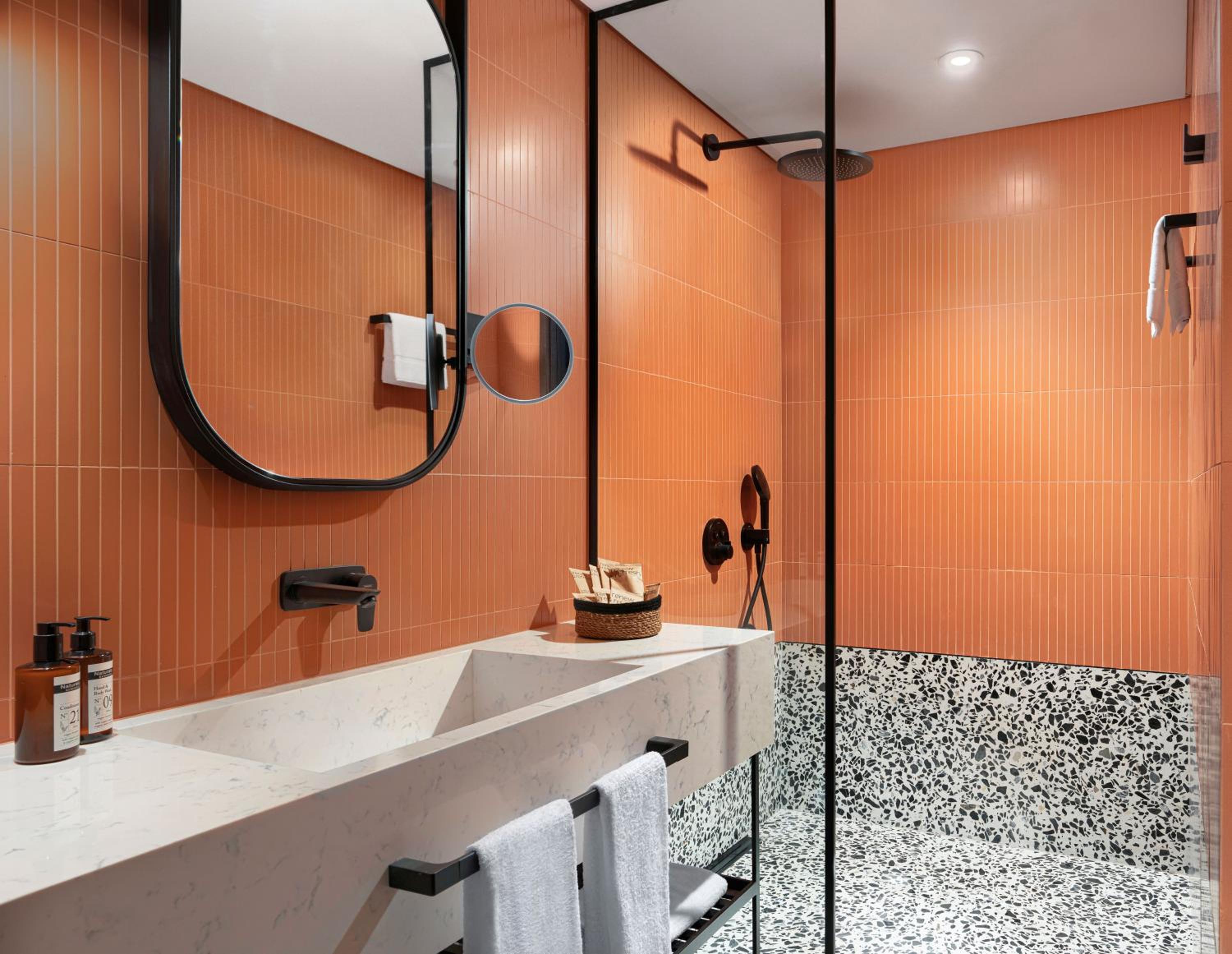 Mövenpick Hotel Istanbul Marmara Sea - Image 72