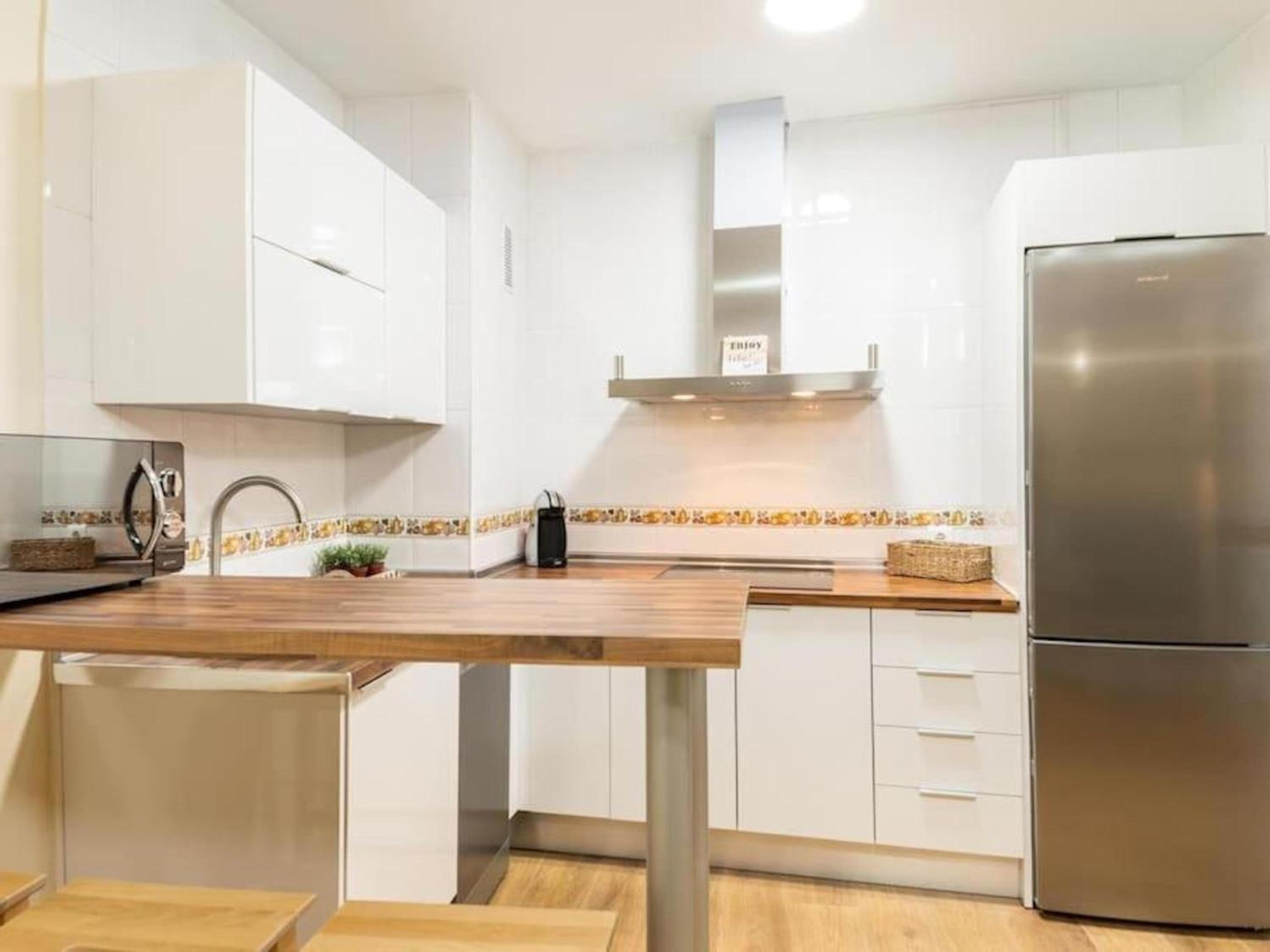 H2M Feijoo close to city center in a quiet area