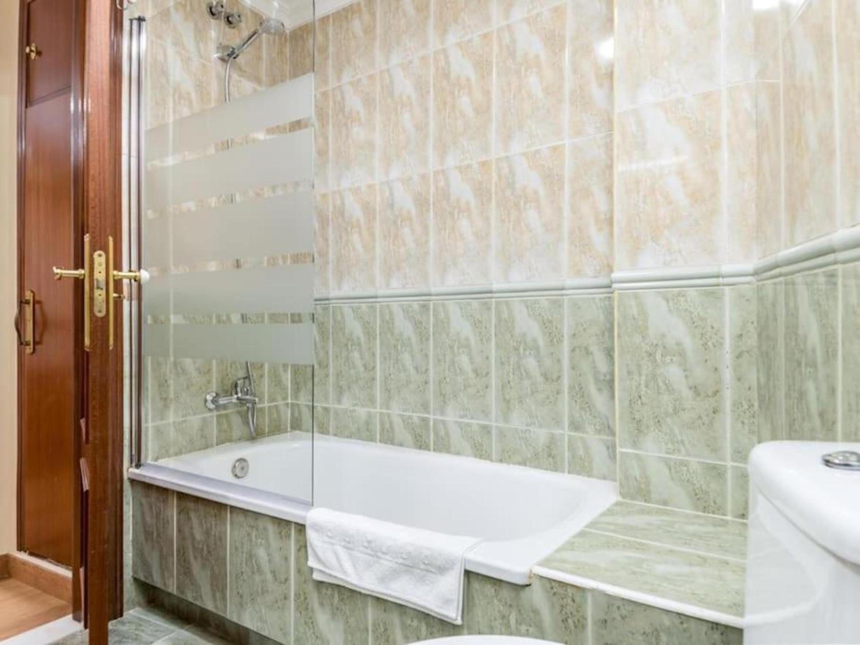 H2M Feijoo close to city center in a quiet area