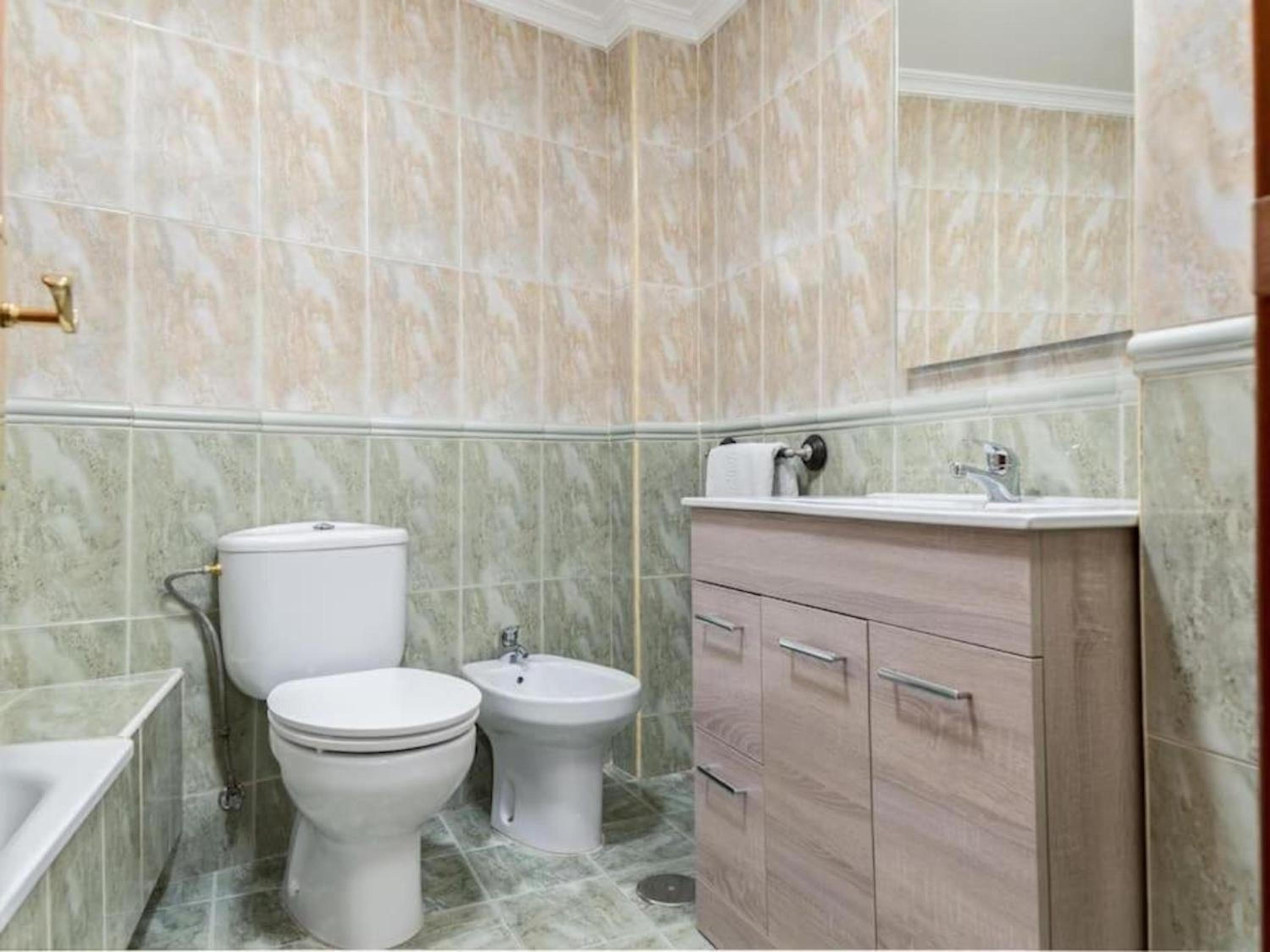 H2M Feijoo close to city center in a quiet area