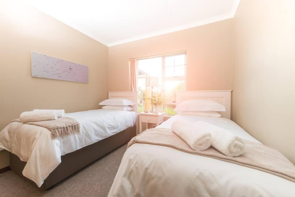 Catalina Cottage, Self-Catering, Langebaan view 3