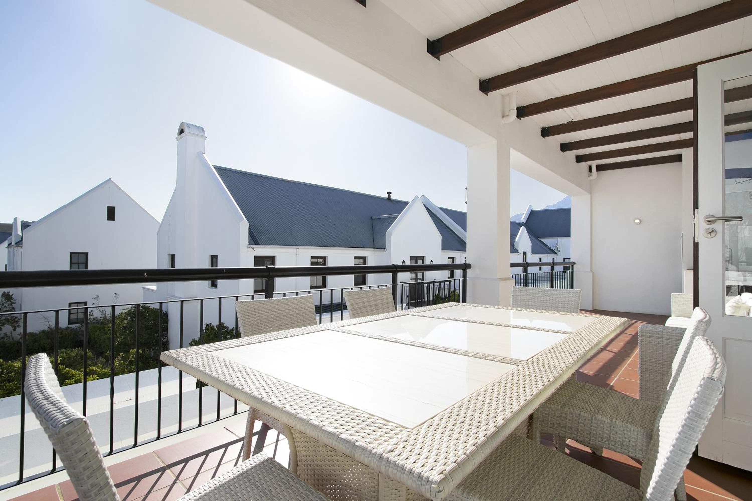 Winelands Golf Lodges 24 view 4