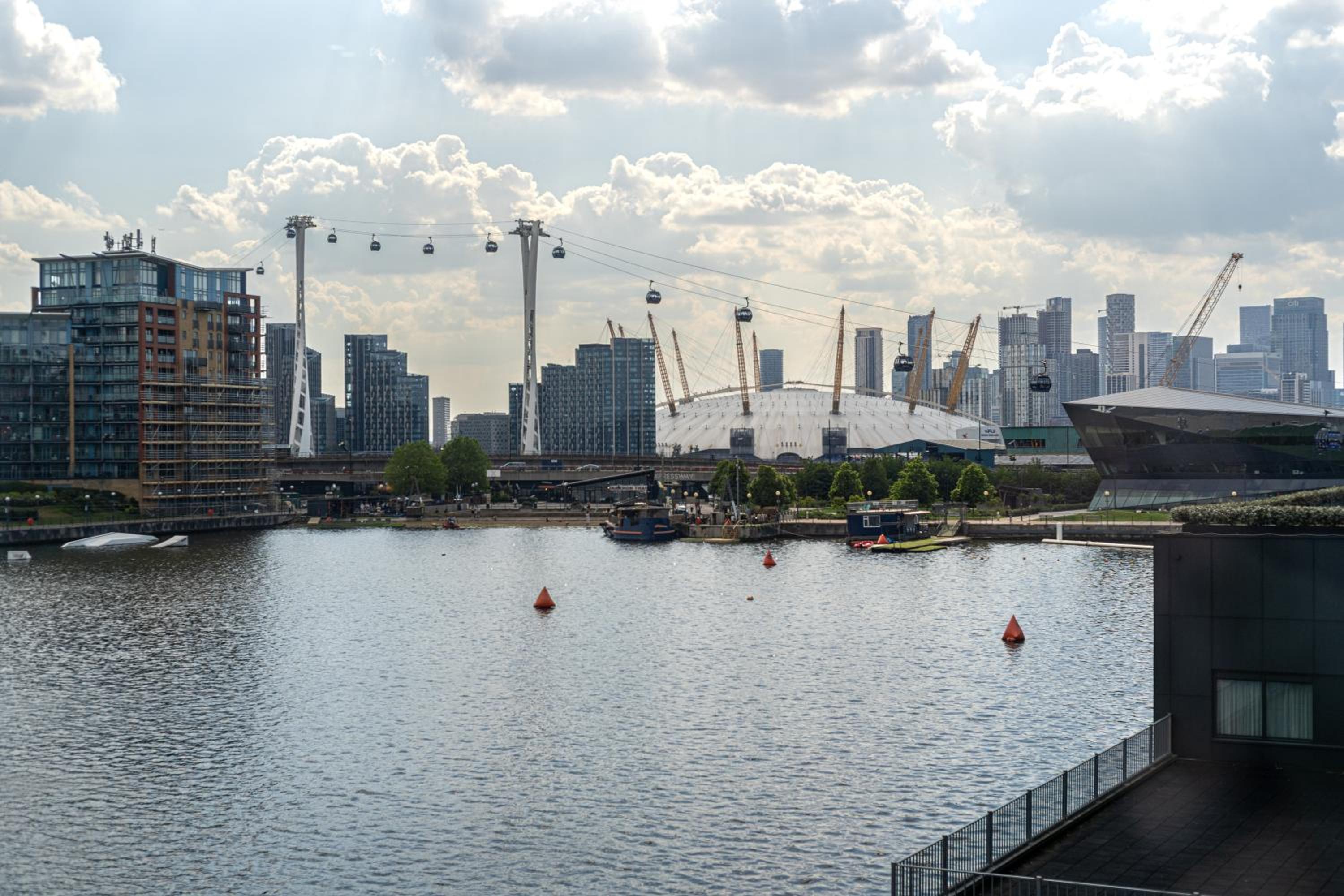 Spacious Excel London Apartment with Balcony, River View and Parking Sleeps 8