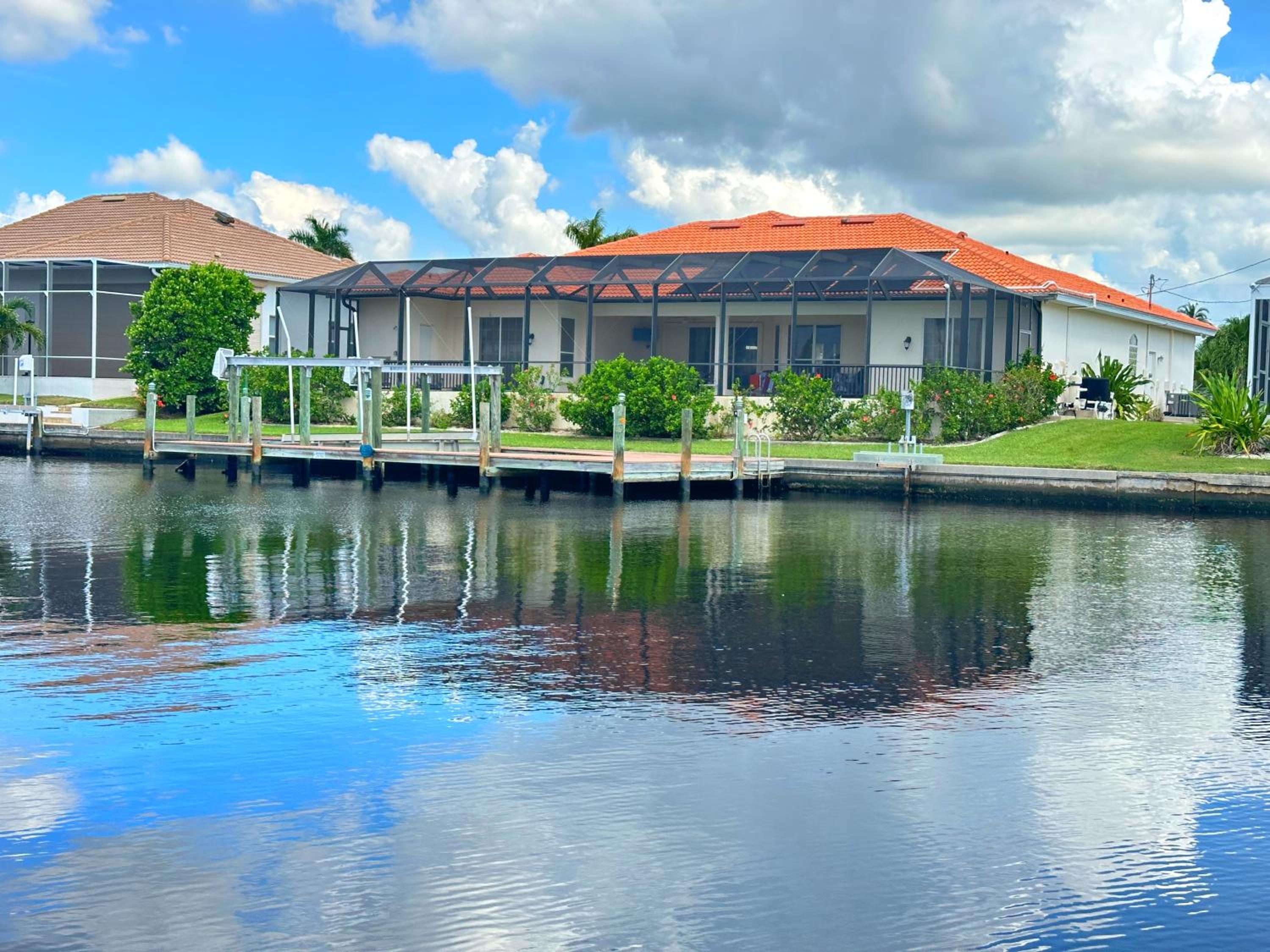 Great Poolvilla Meridian Yachtclub Area waterfront