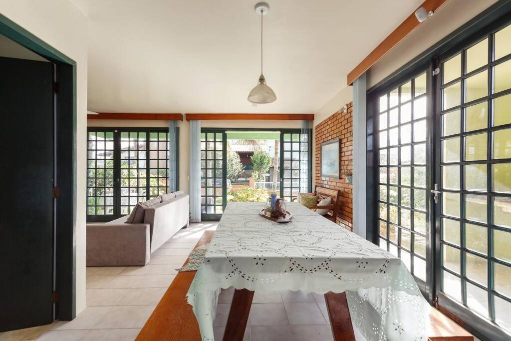 Linda Casa Próximo ao Mar na Praia dos Ingleses