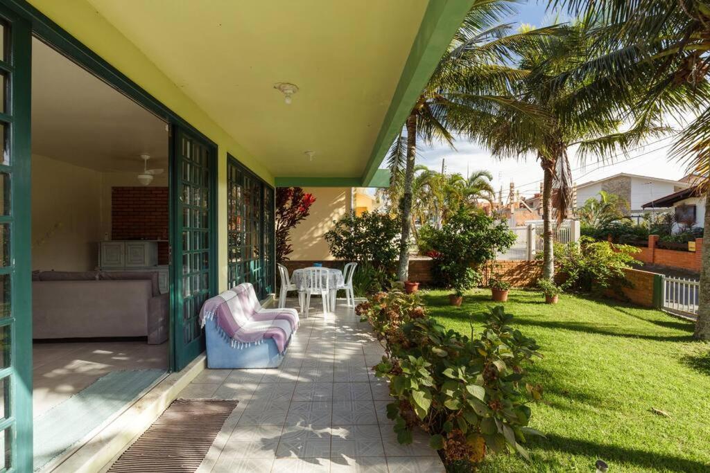 Linda Casa Próximo ao Mar na Praia dos Ingleses