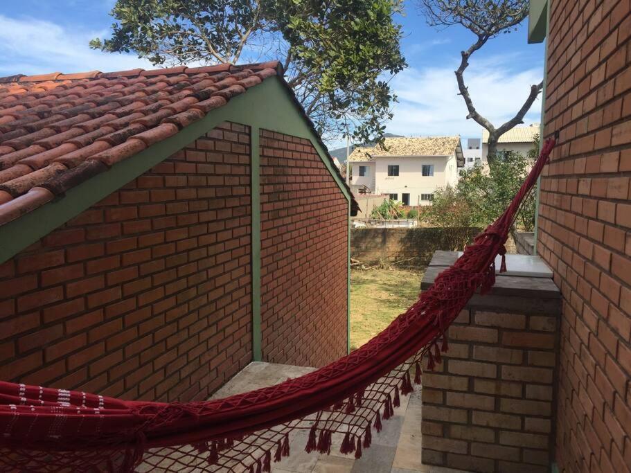 Linda Casa Próximo ao Mar na Praia dos Ingleses