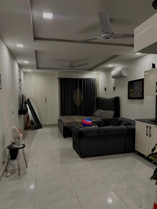 The Vibe Zameen Opal view 5