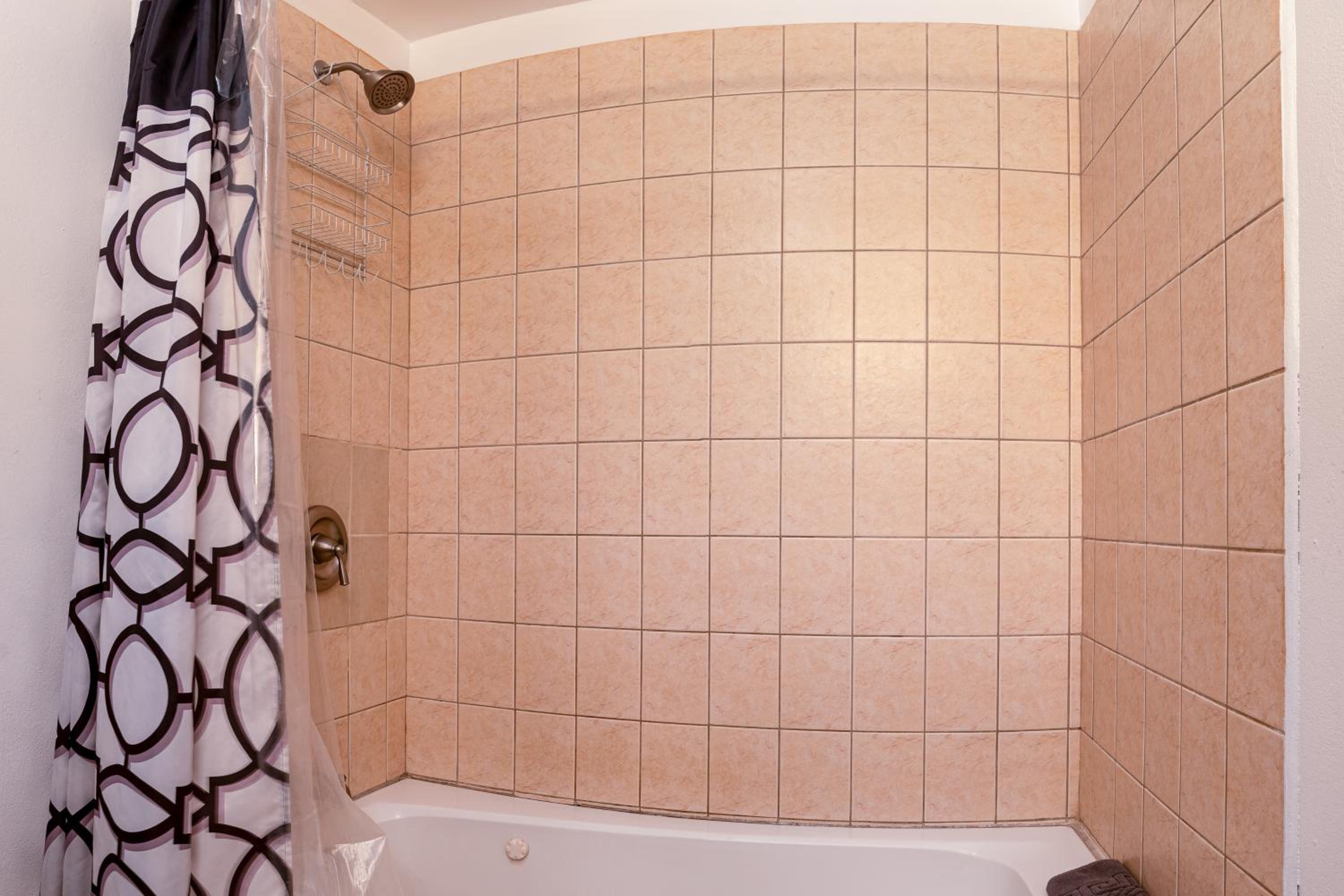 Suite A202 @ Mara Laguna *Gold Standard Certified