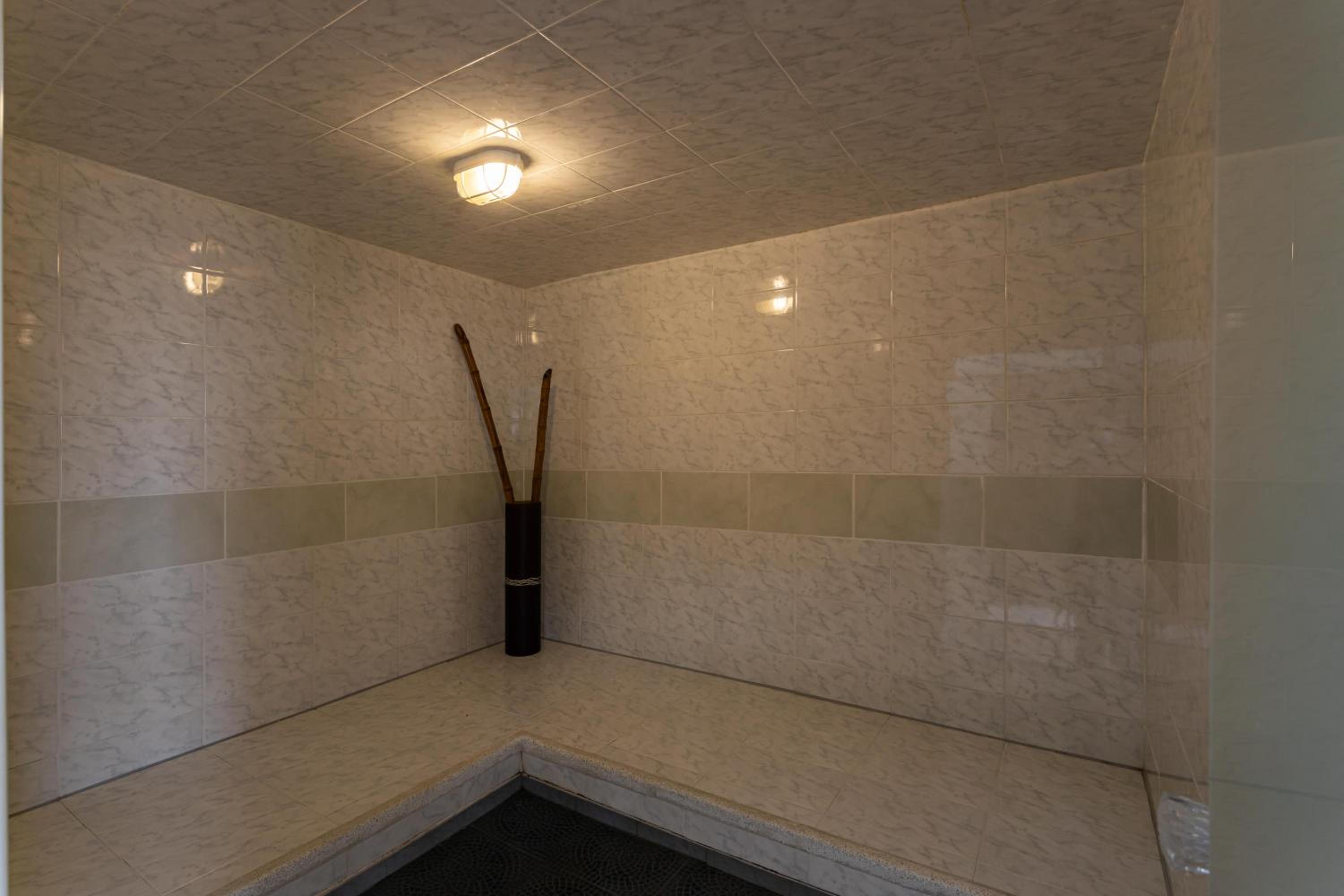 Villa with Swimming Pool, Jacuzzi and Sauna
