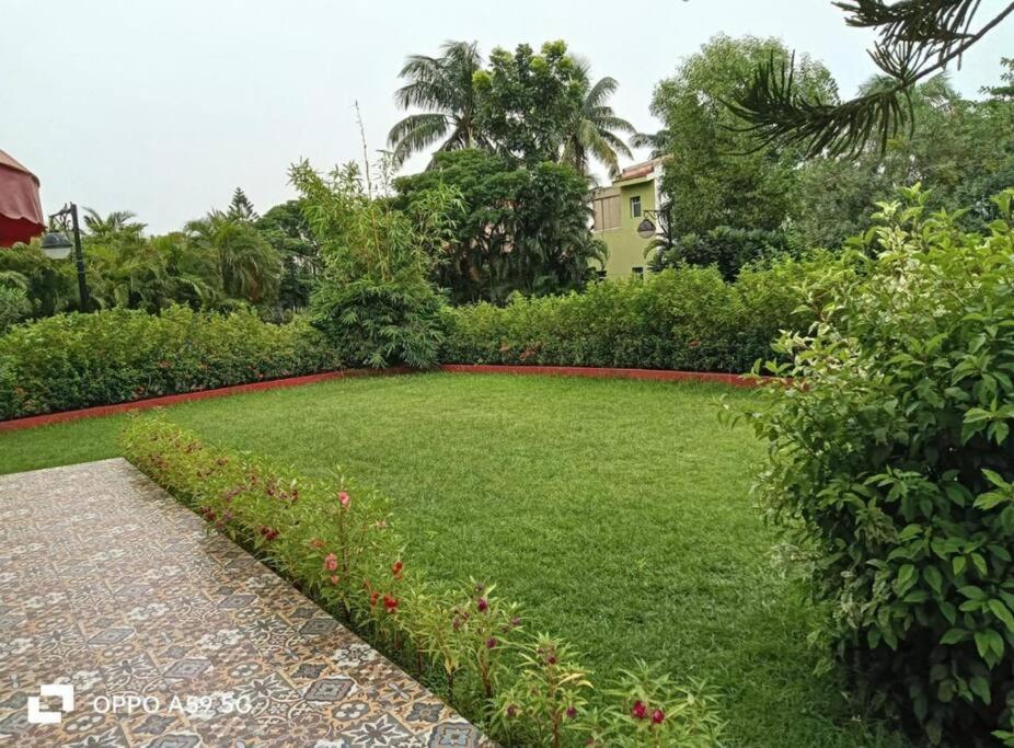 Raichak Serene Bungalow with Breakfast by the Ganges view 5