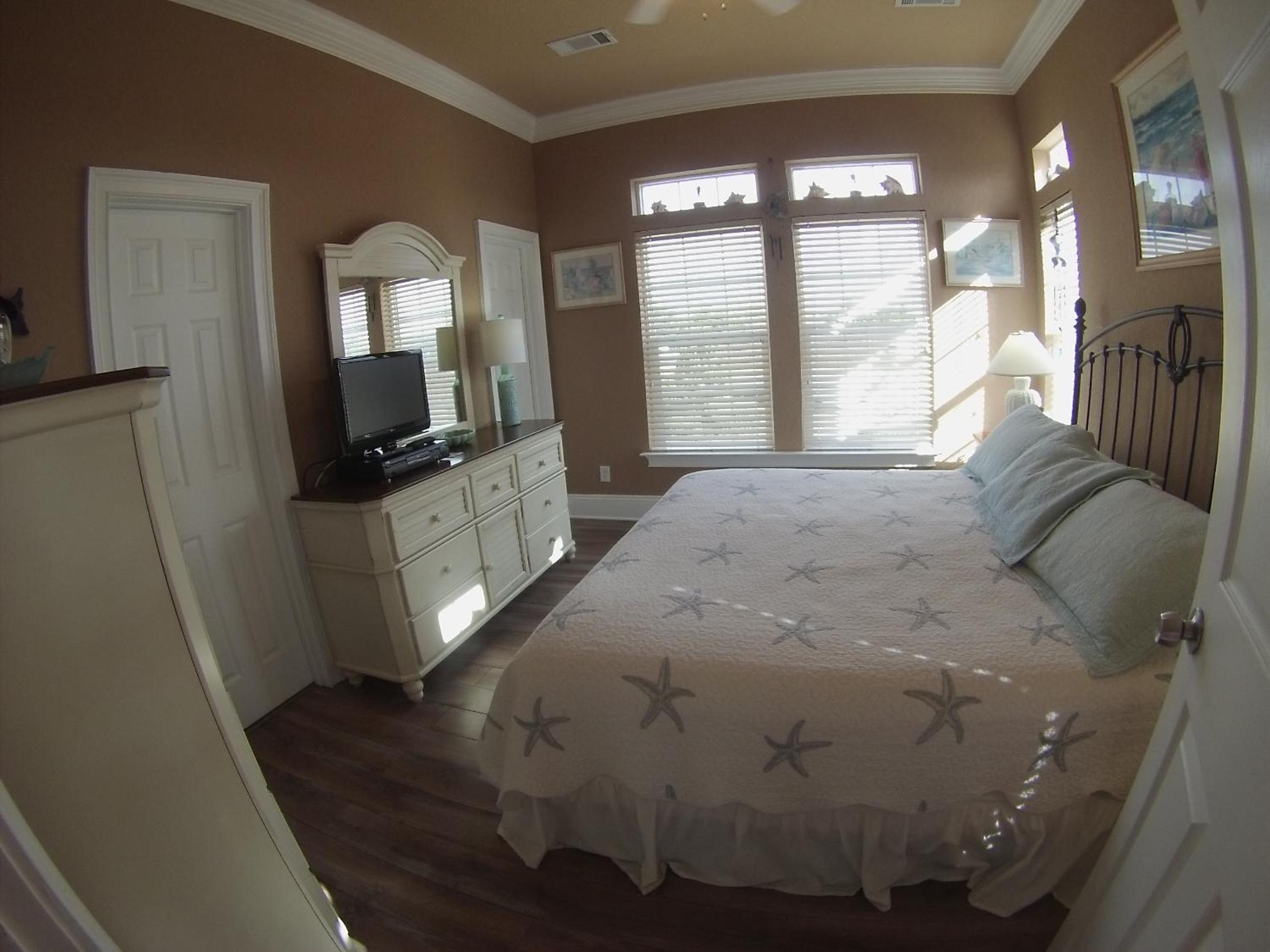 Anchors Away Beach House view 4