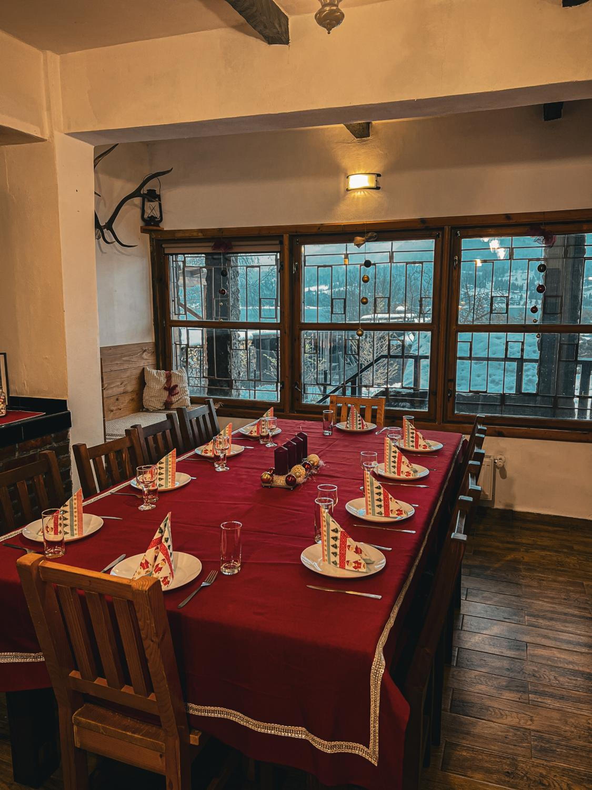 Cabana Colibița 2C1G view 3