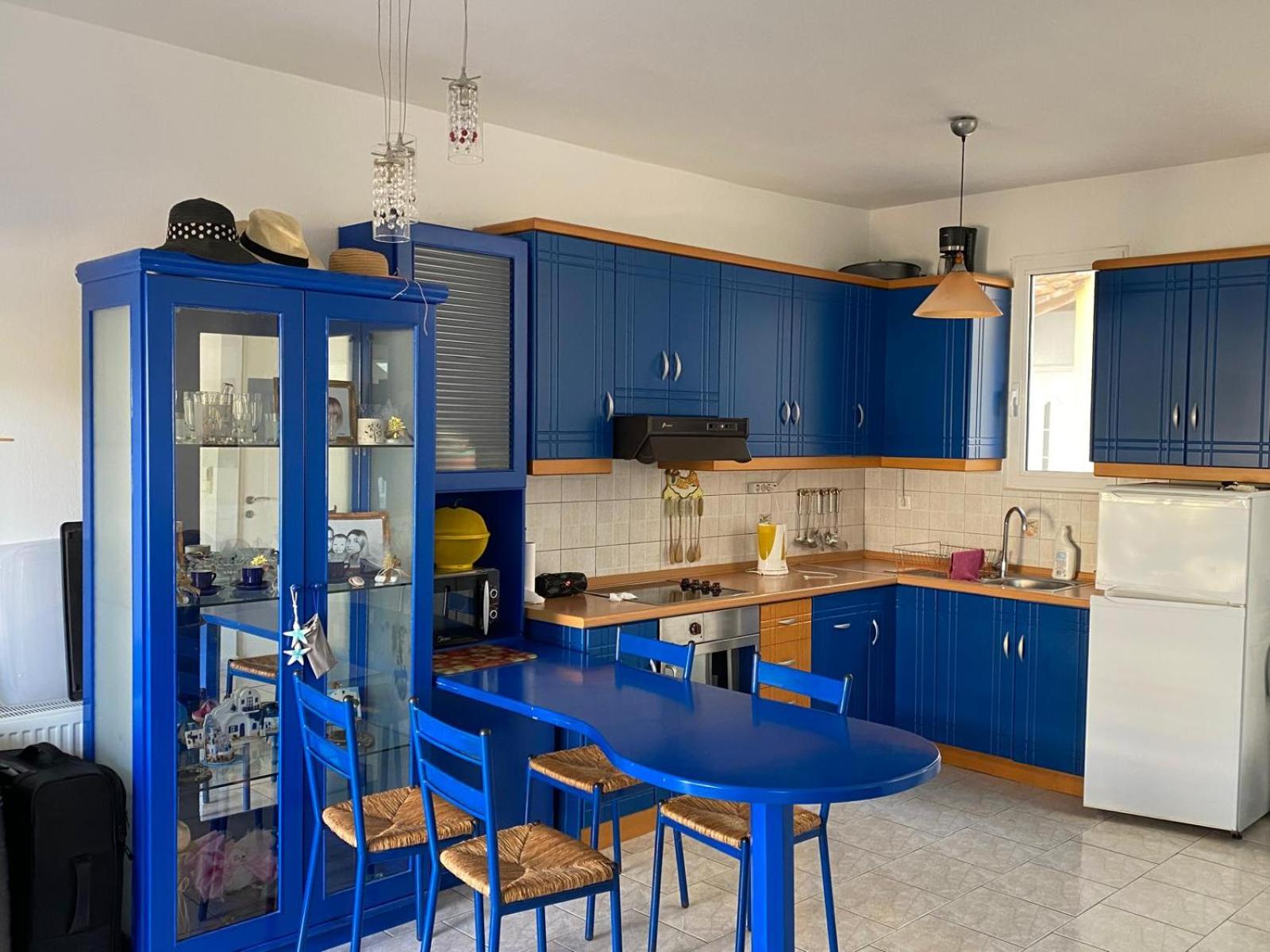 Alikis House
