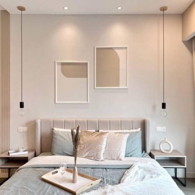Elegant 1BR in OOAK Suites, Mont Kiara KL - Walk to Malls & Dining