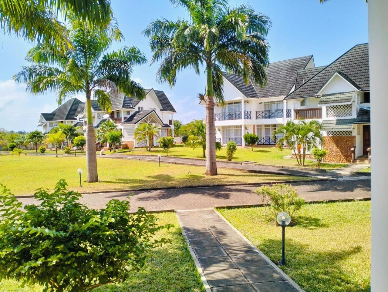 Villa20 Blue Water Diani