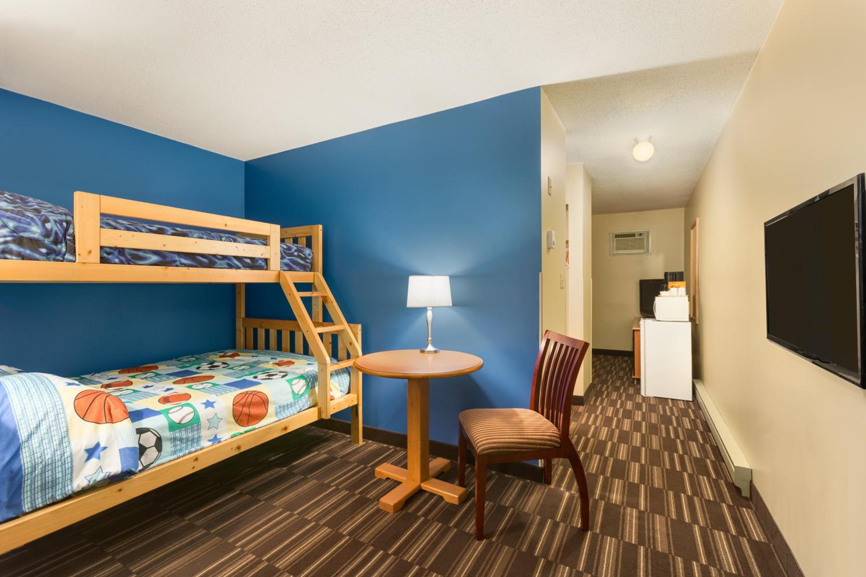 Nanaimo Vacations - Days Inn by Wyndham Nanaimo - Property Image 6