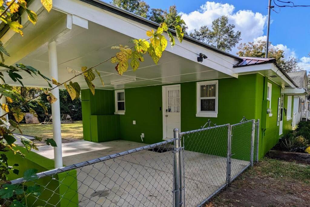 Kitchen, Laundry & Fenced Yard view 2