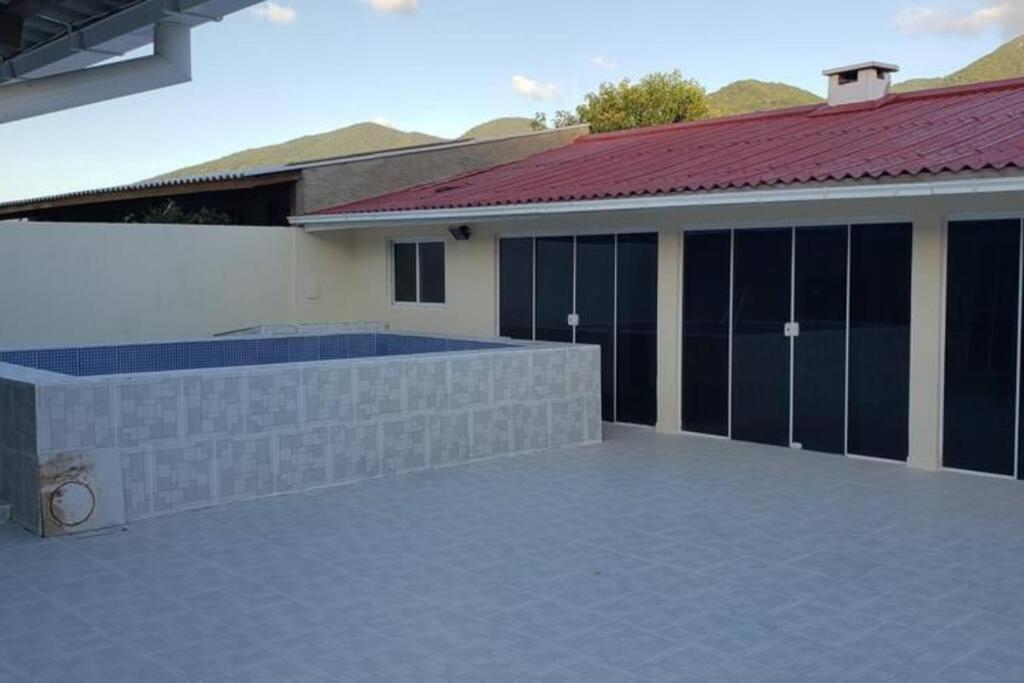 Casa na praia 400 metros da praia