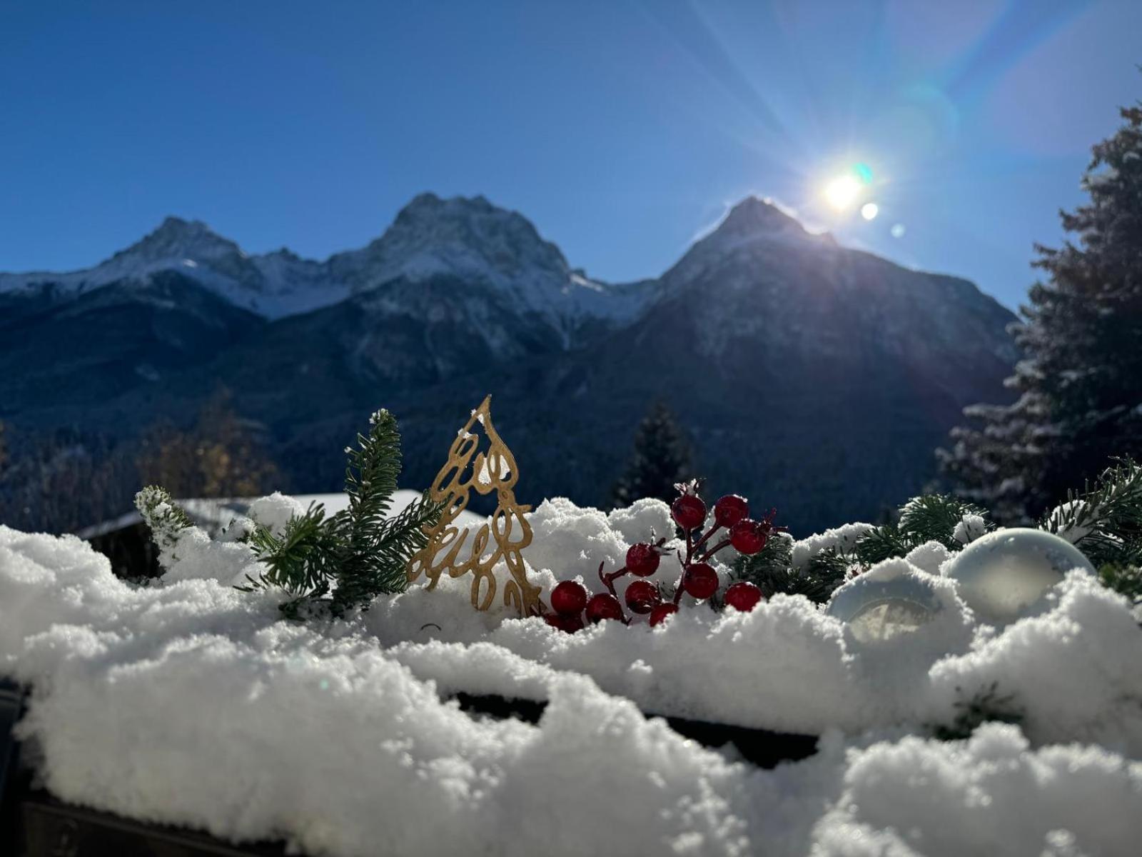 Exklusives Berg-Bijou mit Bergblick mit privaten Wellnessbereich Hot Tube und Sauna -Hunde herzlich Willkommen mit eingezäunten Grundstück