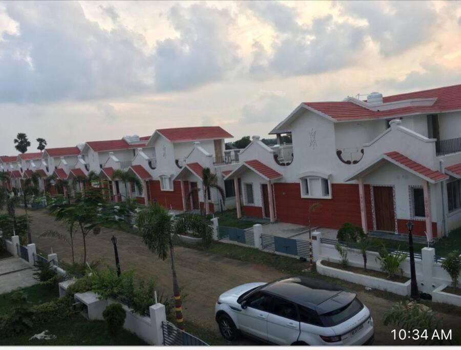 Shantiniketan Beautiful Duplex Bungalow with Breakfast included view 2