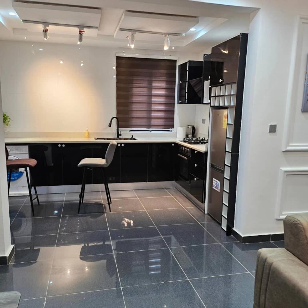 The 8 Luxury Apartments view 3