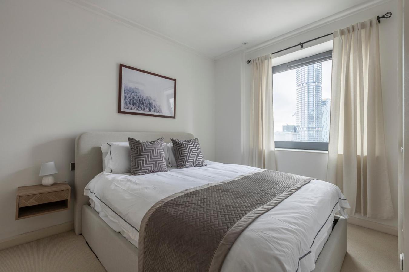 City Waterfront Apartments