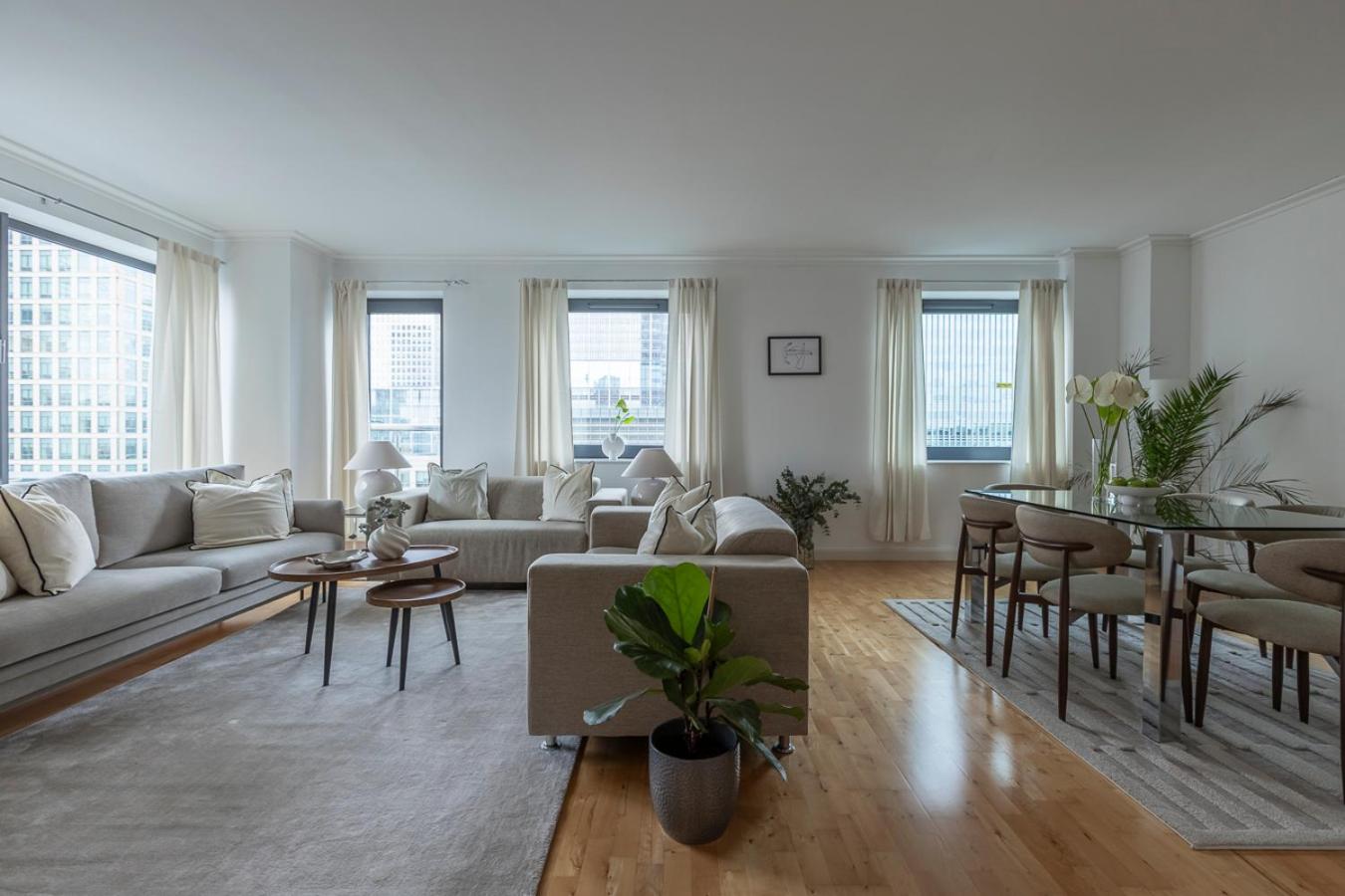 City Waterfront Apartments