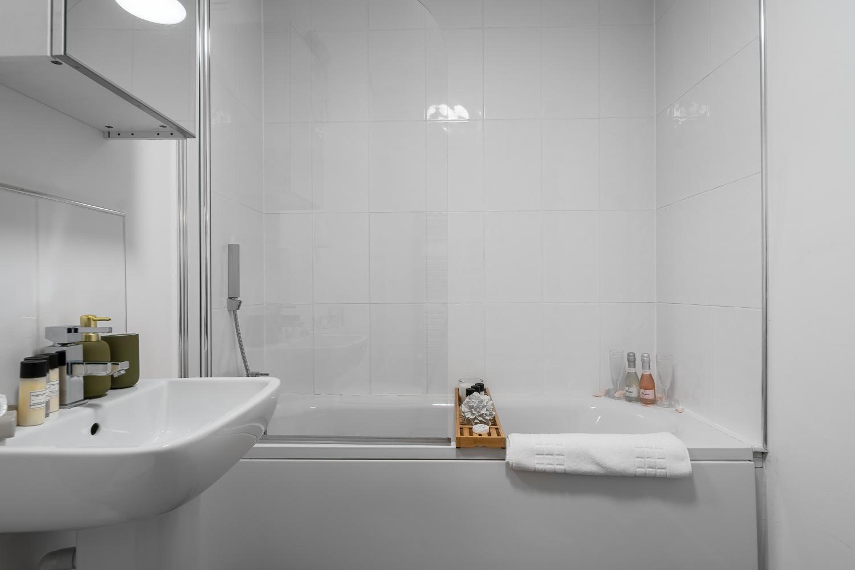One and Two Bed Apartments Slough near Heathrow