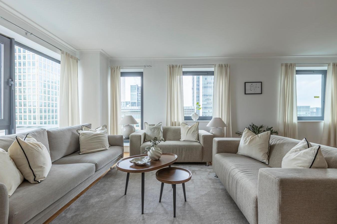 City Waterfront Apartments