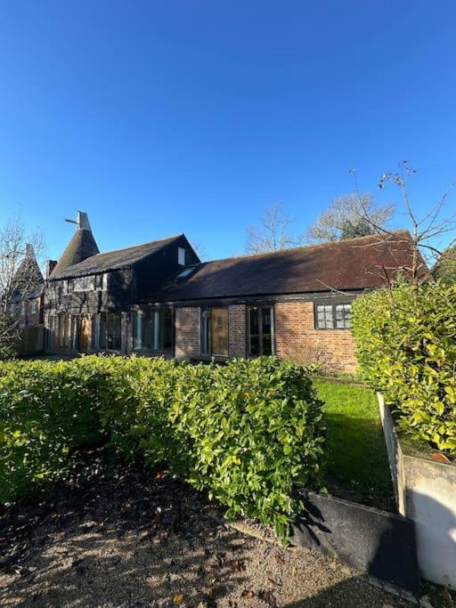 Hotel The Barn With Hot Tub & Pool Table