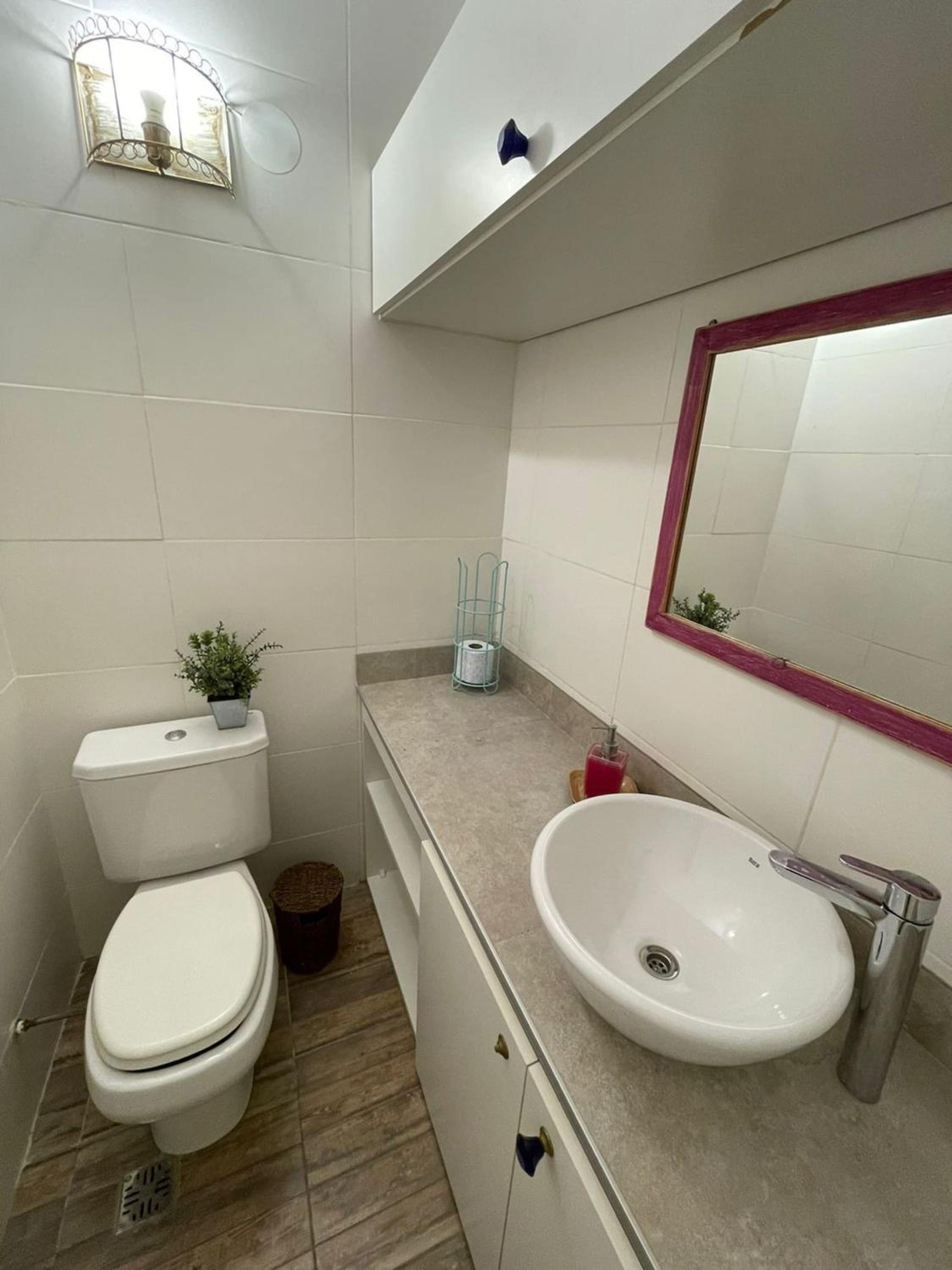Casa Juanita en Chacras, con Pileta y Jardín