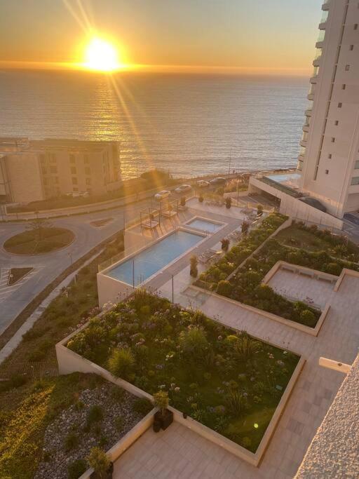 Amplio dpto, vista insuperable, 2 parkings