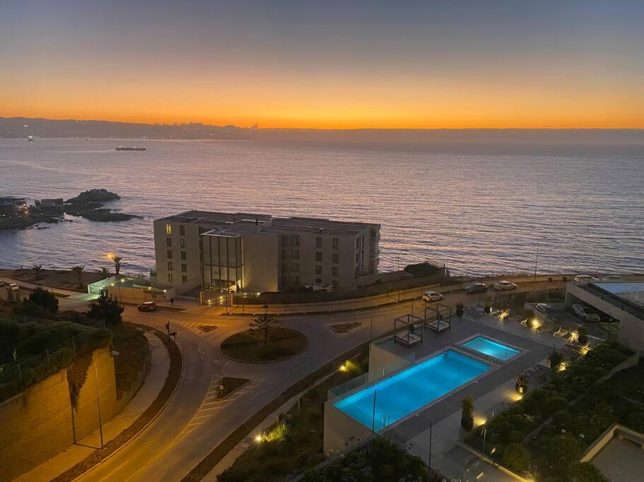 Amplio dpto, vista insuperable, 2 parkings