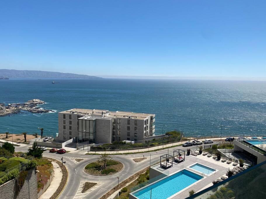 Amplio dpto, vista insuperable, 2 parkings