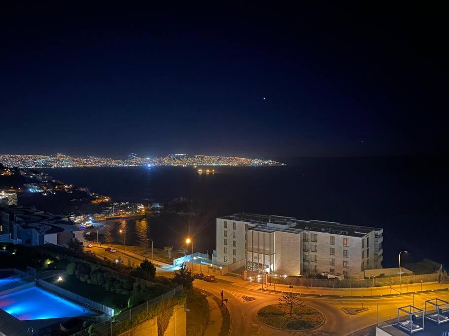 Amplio dpto, vista insuperable, 2 parkings