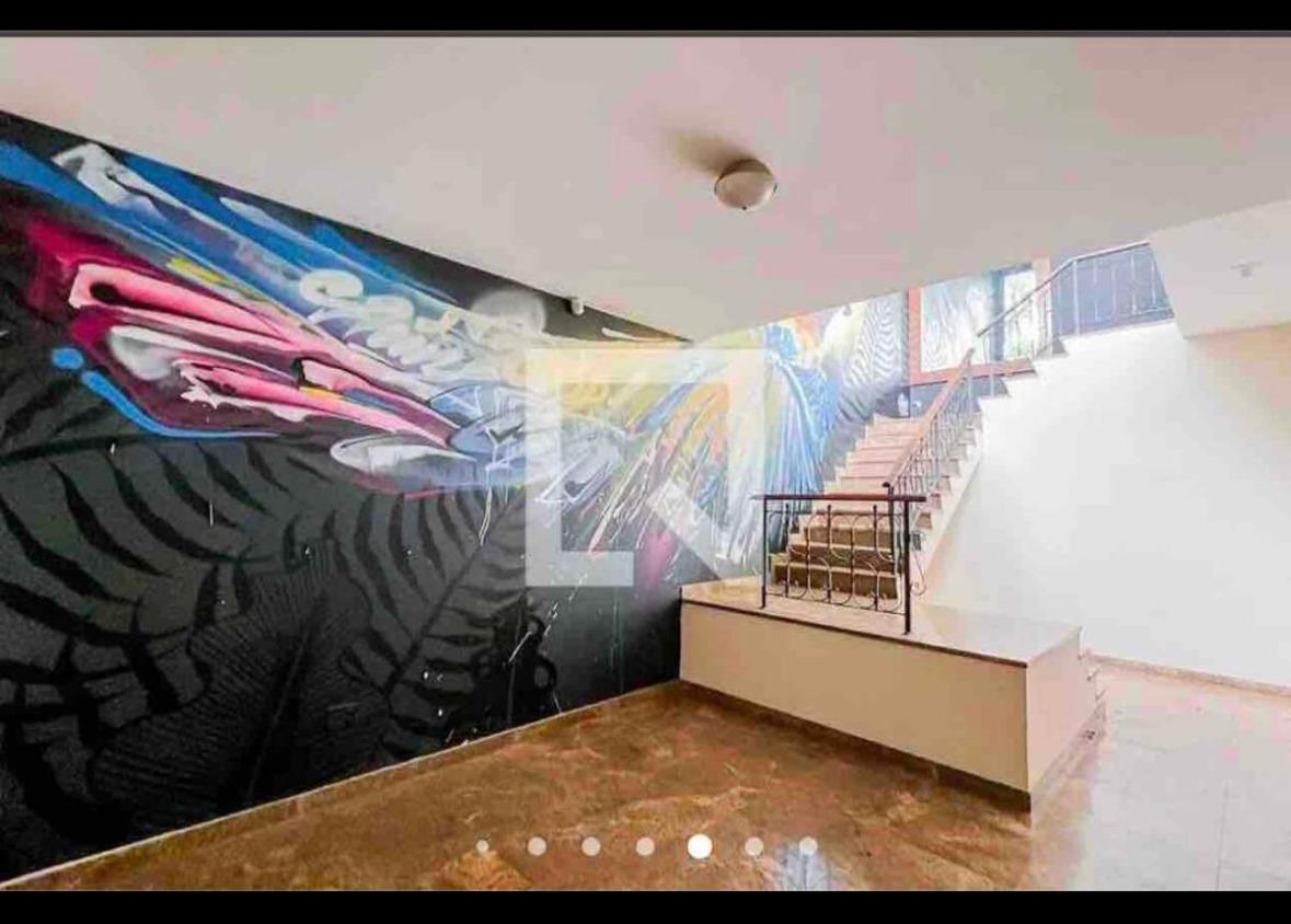 Casa linda e bem localizada