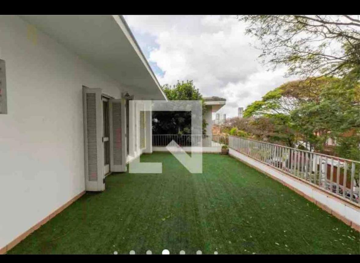 Casa linda e bem localizada