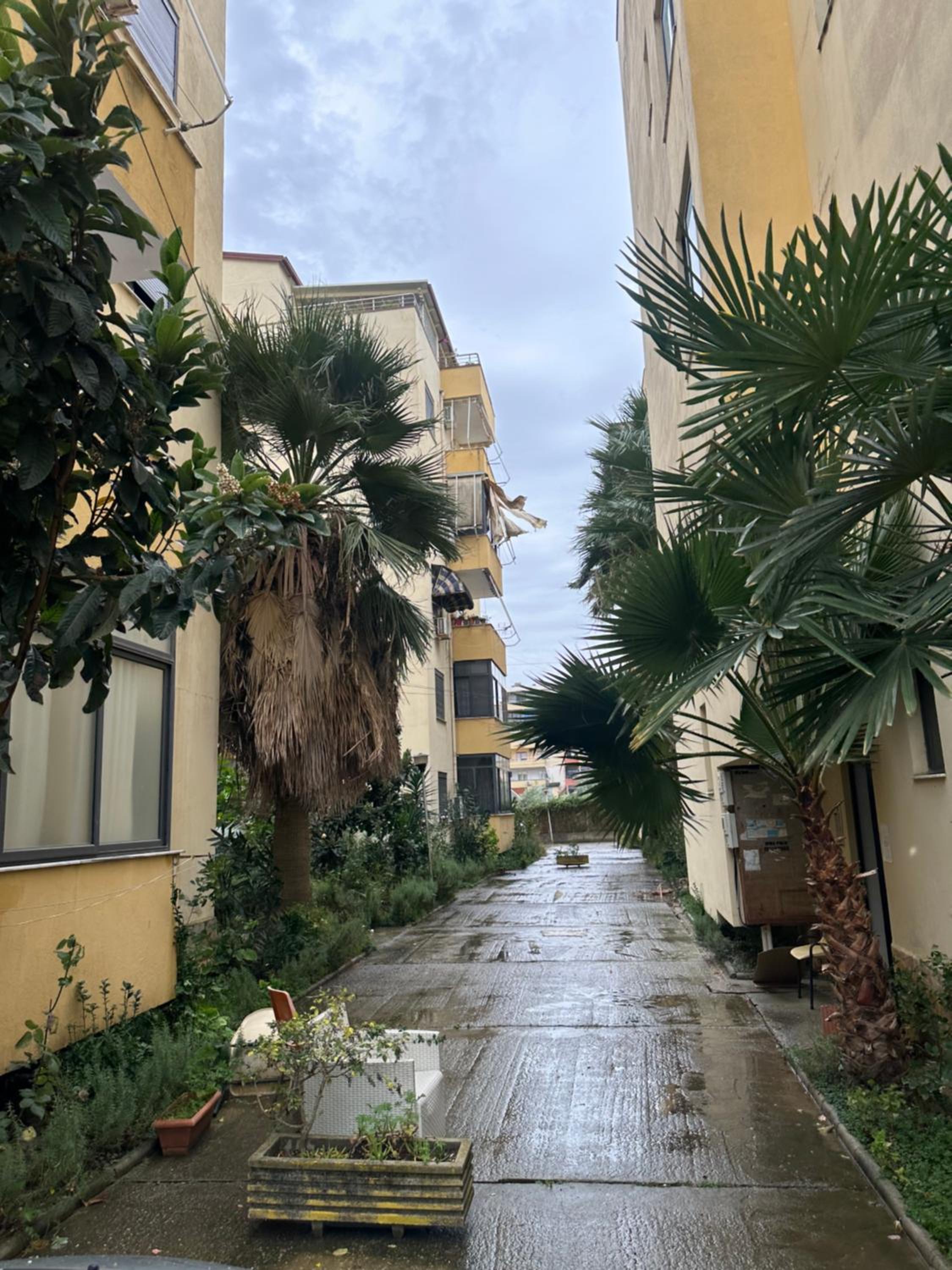 Apartament tek Kompleksi Thomallari-Golem