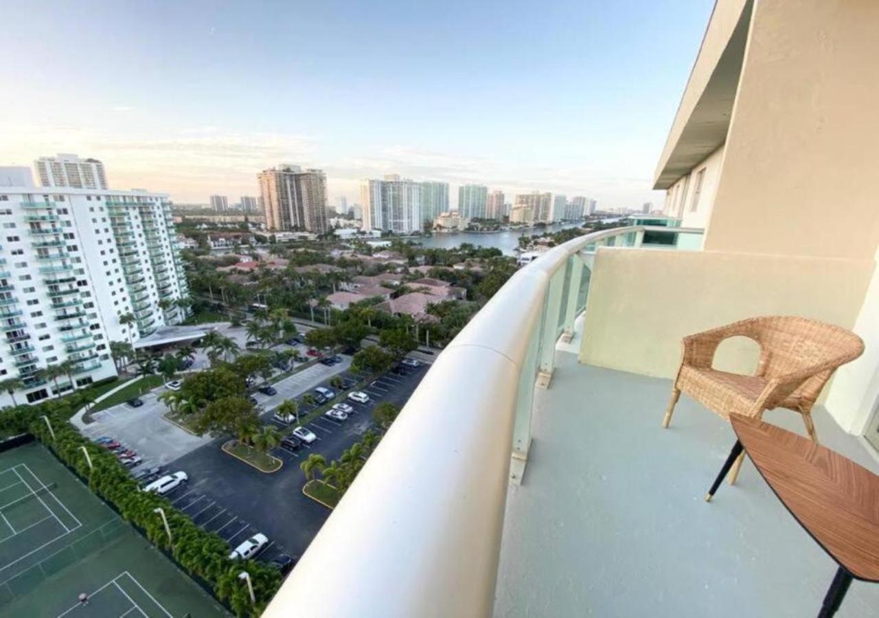 Zen Vacation Rentals Modern Penthouse Across Ocean view 4