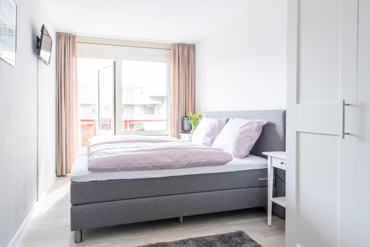 Urlaubsbrise 52 Ameland - schön eingerichtete Wohnung für bis zu 5 Personen - Balkon nach Süden ausgerichtet mit schönem Blick in den Innengarten