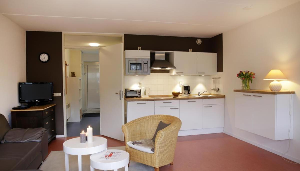 Paradijsje 23 Ameland - Erdgeschosswohnung mit Terrassenausrichtung nach Süden für bis zu 4 Personen, strandnah
