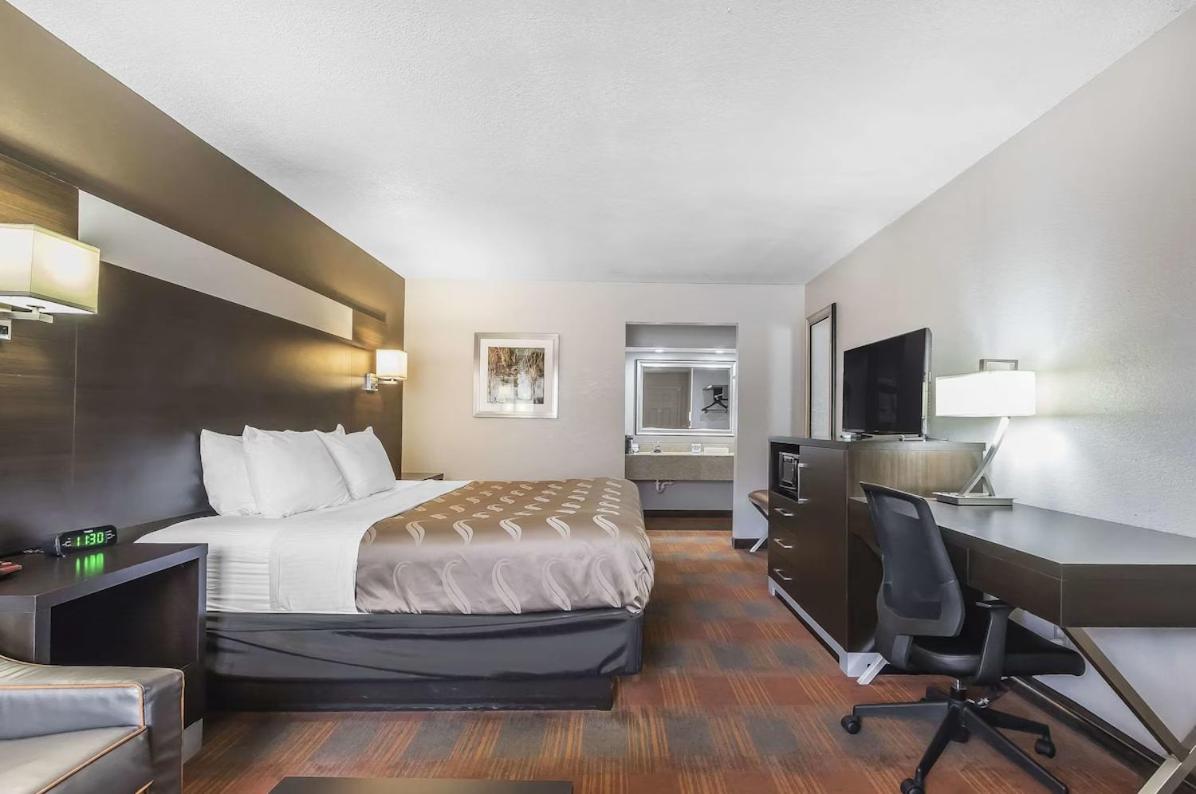 Quality Inn and Suites view 3