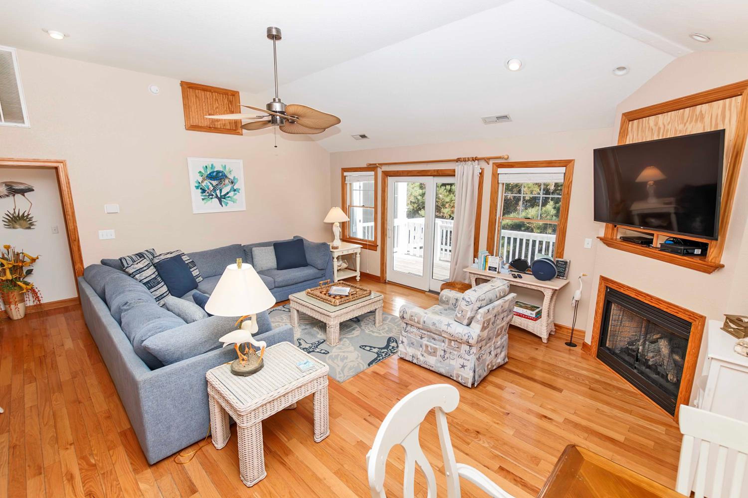 Oceanside, Private Pool, Hot Tub, Community Amenities, BH9, BeaContent view 5